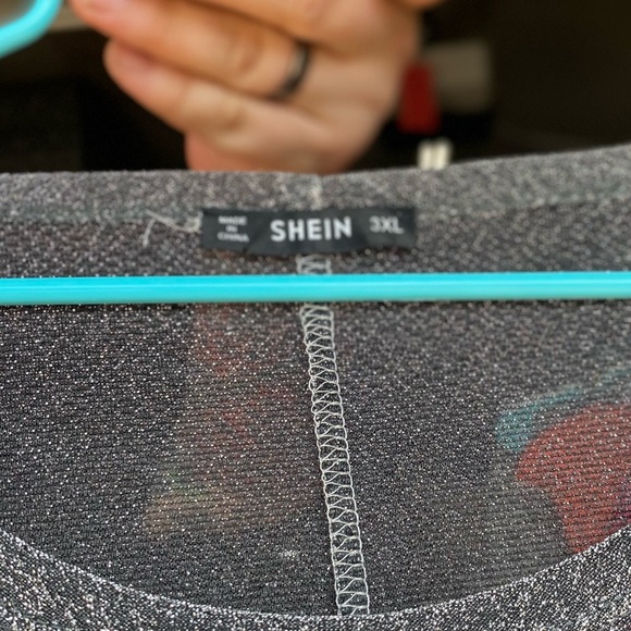 Maxi I AM RED WITH LOVE dress BTS SHEIN Metallic - Picture 5 of 6